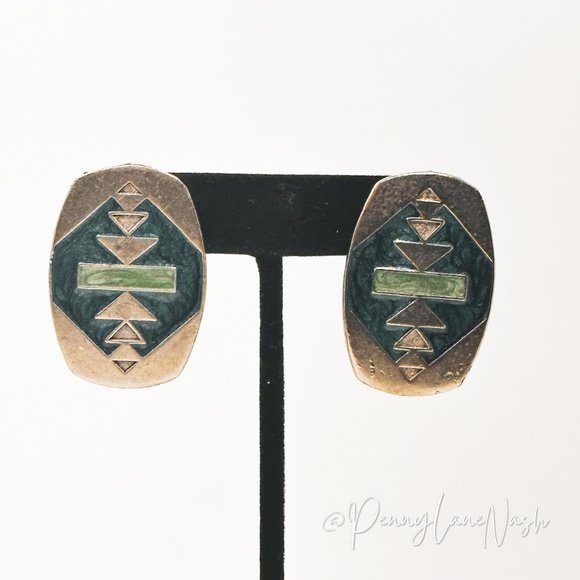 Vintage Jewelry - Vintage Tribal Oblong Plate with Arrows Stud Earrings